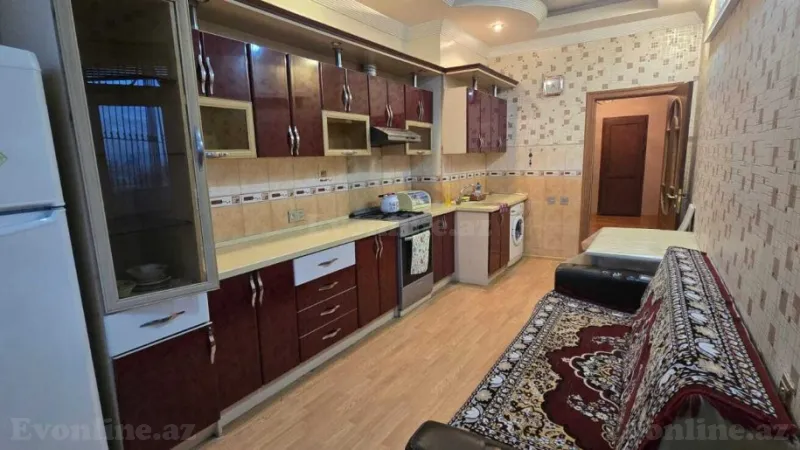 Kirayə verilir 3 otaqlı Mənzil Yeni tikili 130 m² Yasamal - şəkil 12