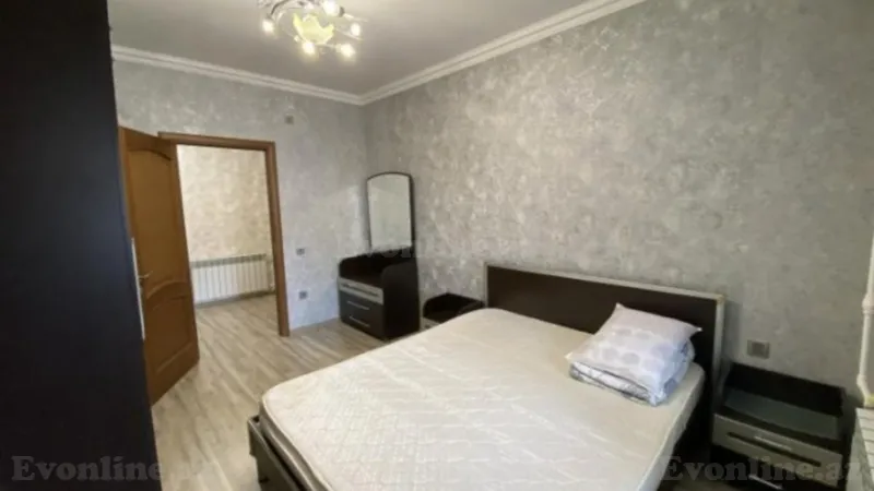 Satılır 2 otaqlı Mənzil Köhnə tikili 70 m² Nərimanov r. - şəkil 3