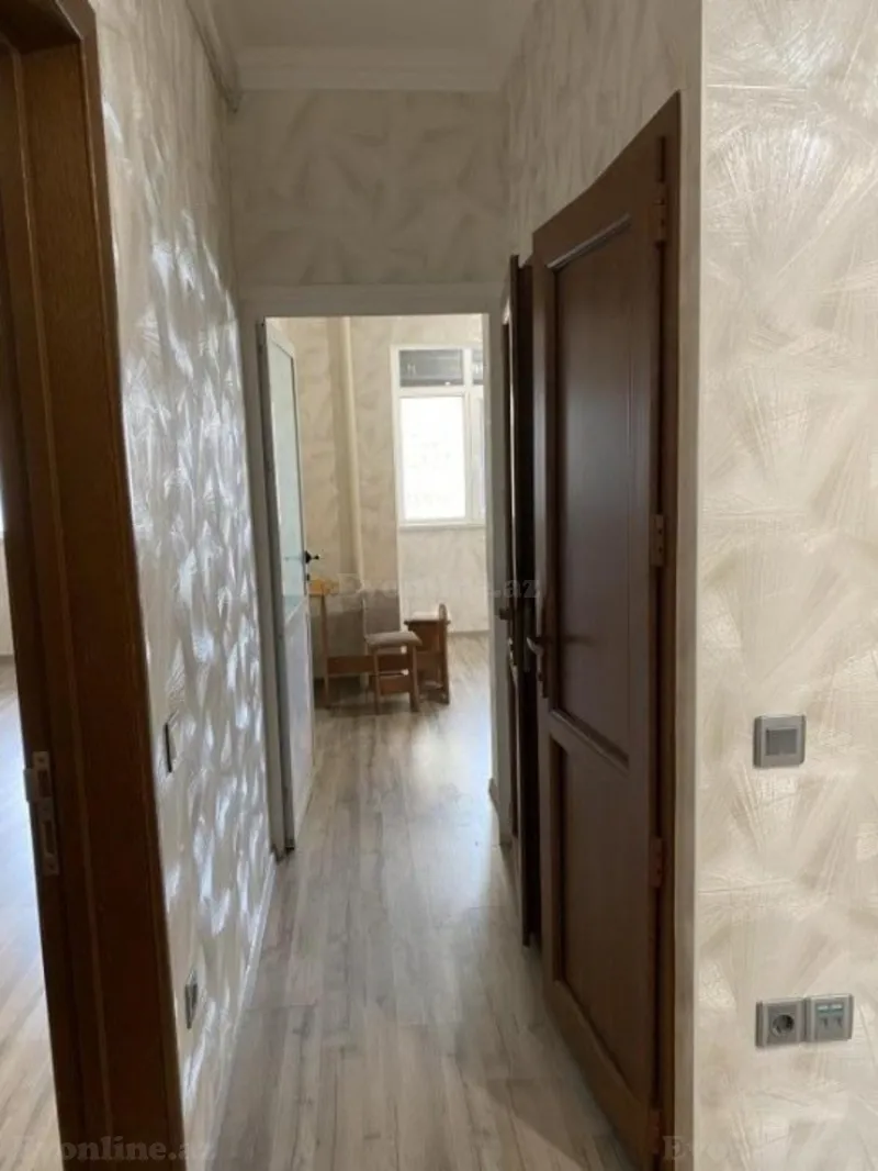 Satılır 2 otaqlı Mənzil Köhnə tikili 70 m² Nərimanov r. - şəkil 6