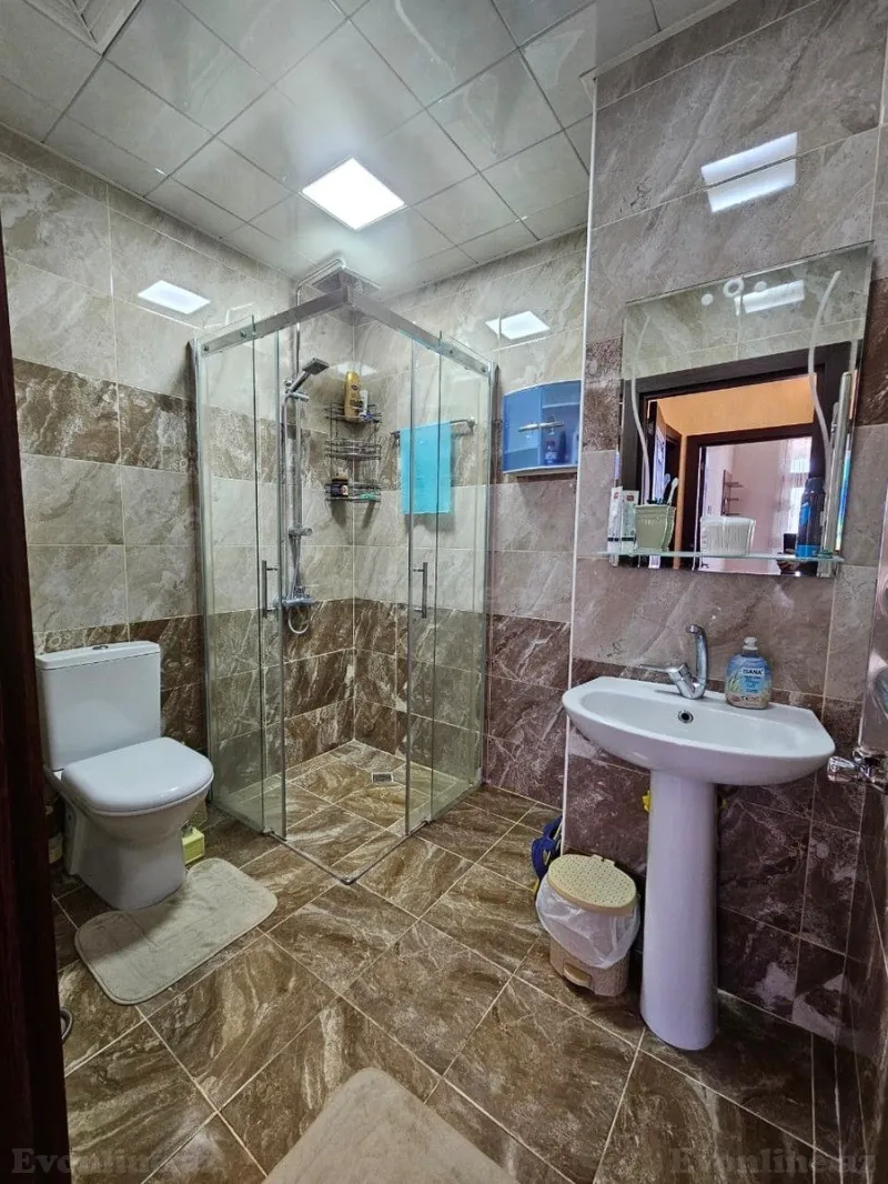 Kirayə verilir 2 otaqlı Mənzil Yeni tikili 50 m² 8-ci mikrorayon - şəkil 6