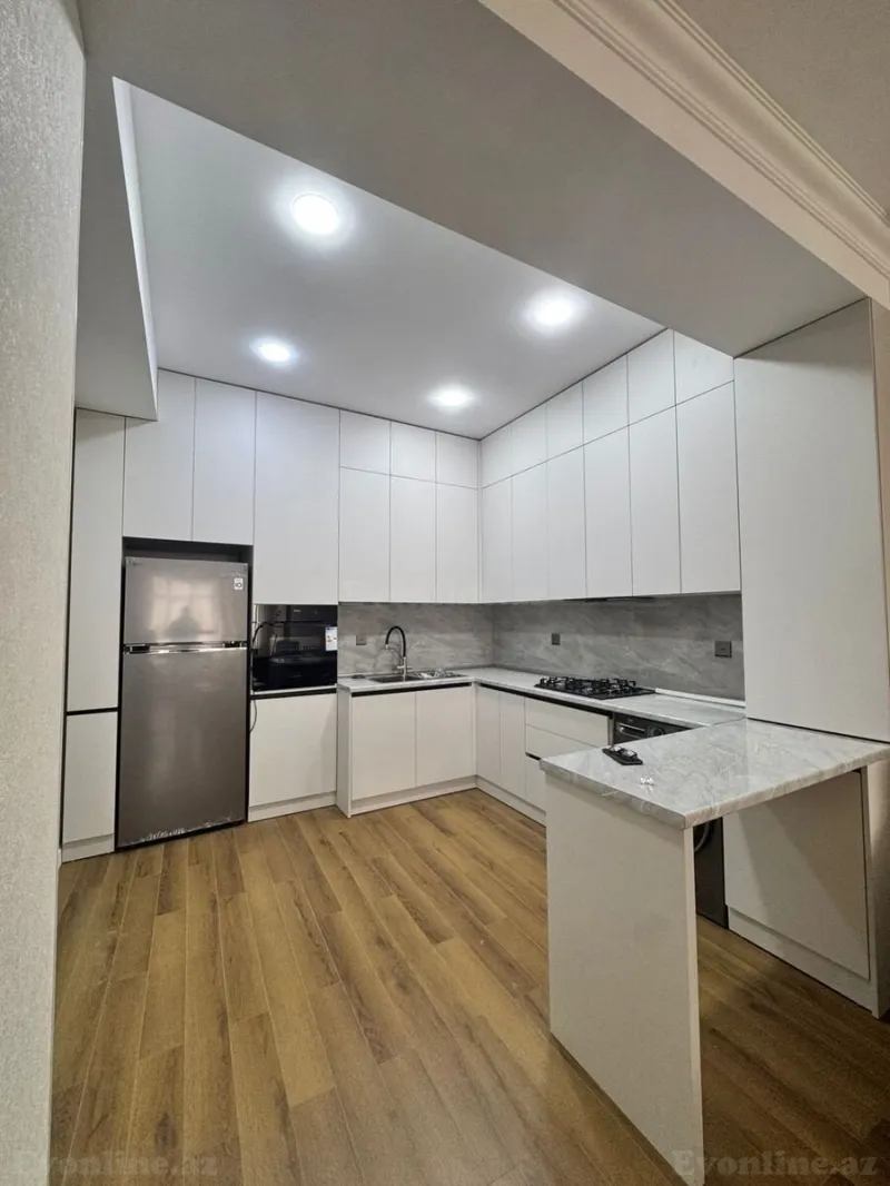 Kirayə verilir 3 otaqlı Mənzil Yeni tikili 100 m² Nəriman Nərimanov m. - şəkil 14