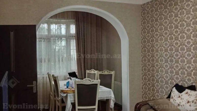 Satılır 3 otaqlı Mənzil Köhnə tikili 80 m² Memar Əcəmi m.
