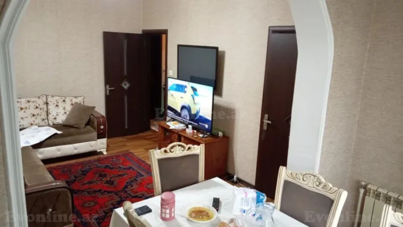 Satılır 3 otaqlı Mənzil Köhnə tikili 80 m² Memar Əcəmi m. - şəkil 2