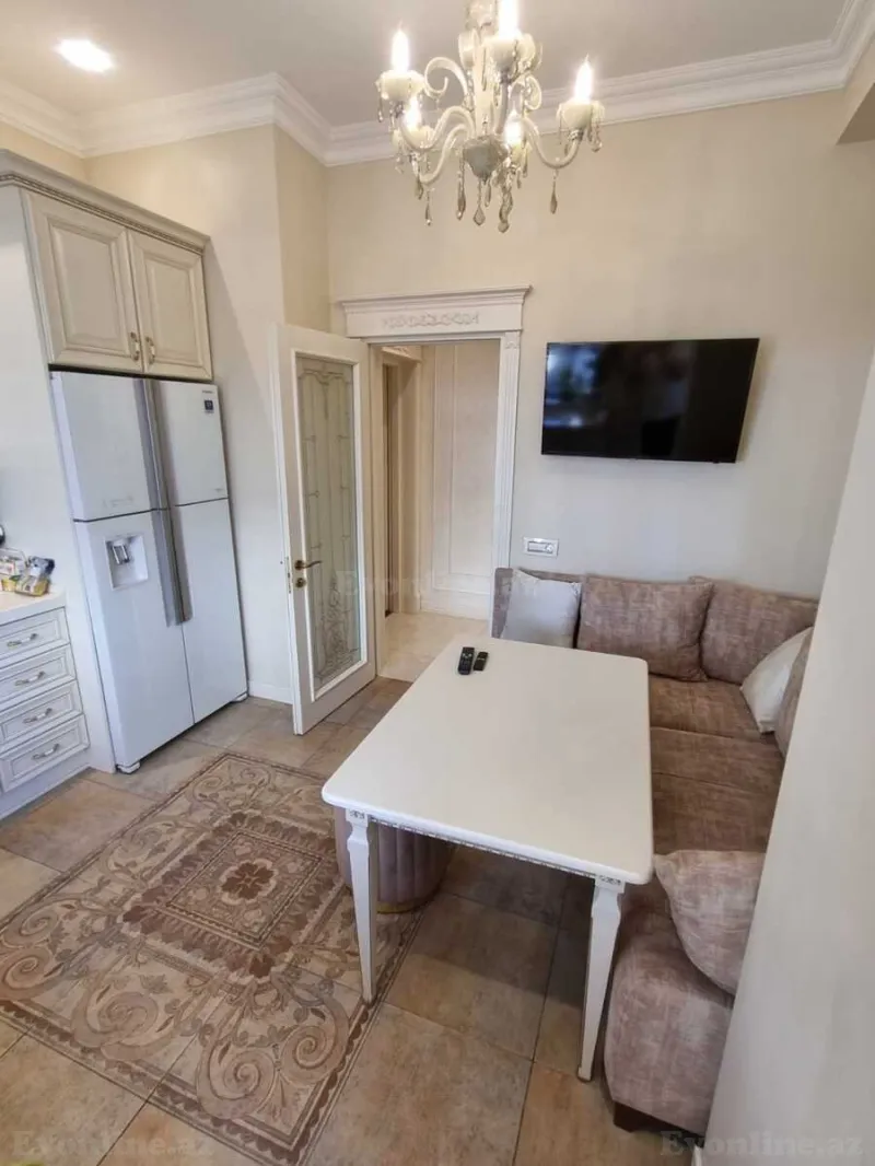 Satılır 2 otaqlı Mənzil Yeni tikili 91 m² Elmlər Akademiyası m. - şəkil 9