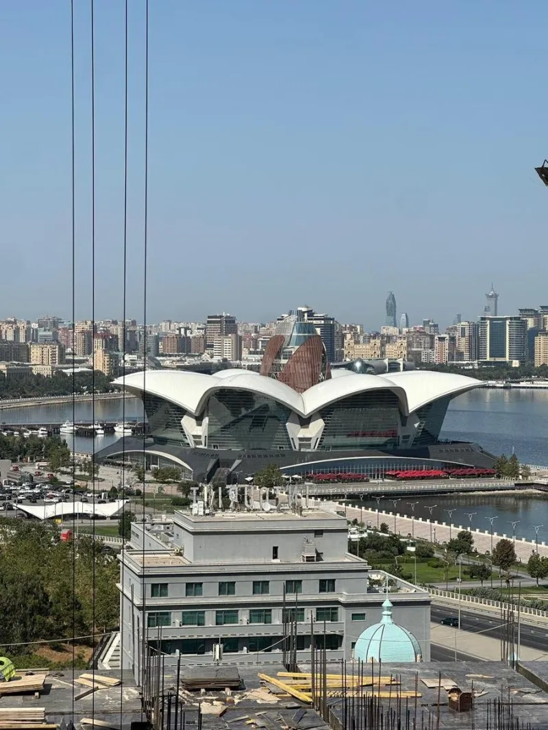 Kirayə verilir 3 otaqlı Mənzil Yeni tikili 167 m² Səbail r. - şəkil 12