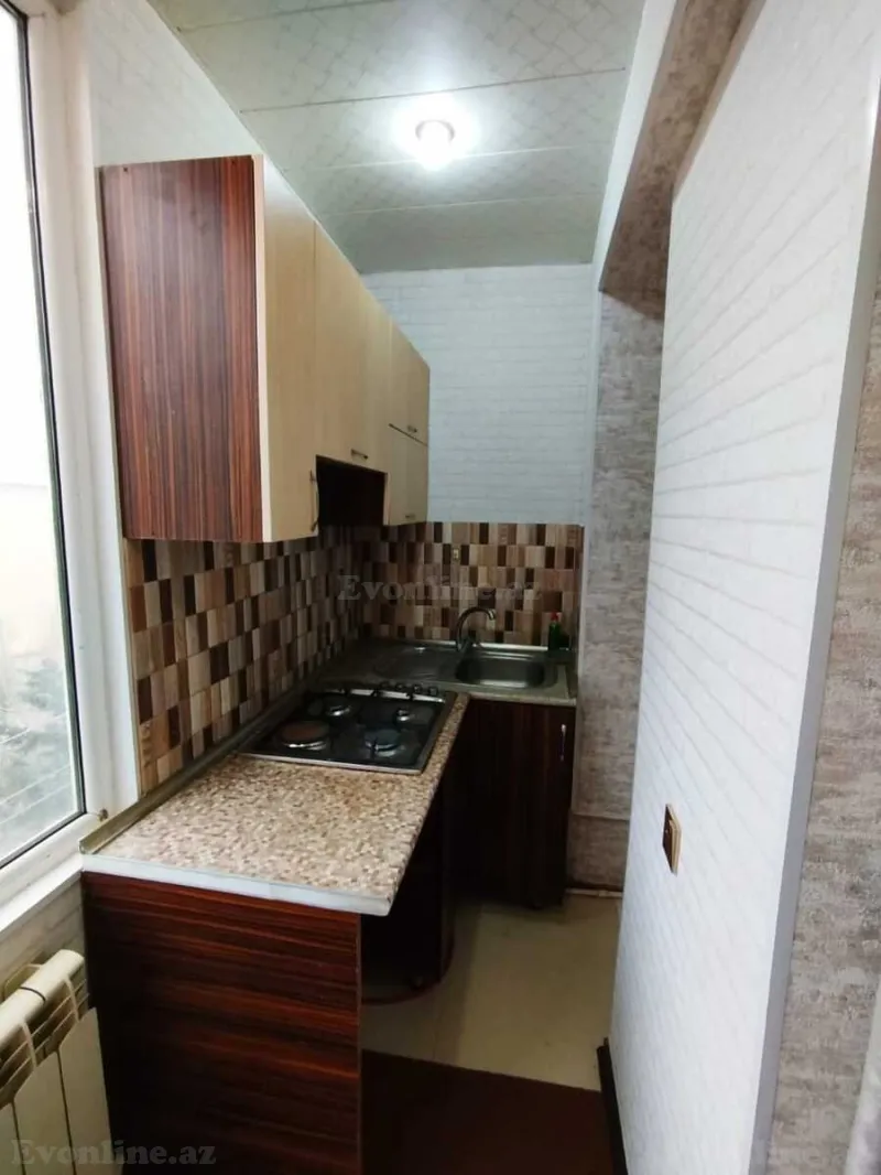 Satılır 2 otaqlı Mənzil Köhnə tikili 30 m² Əhmədli m.