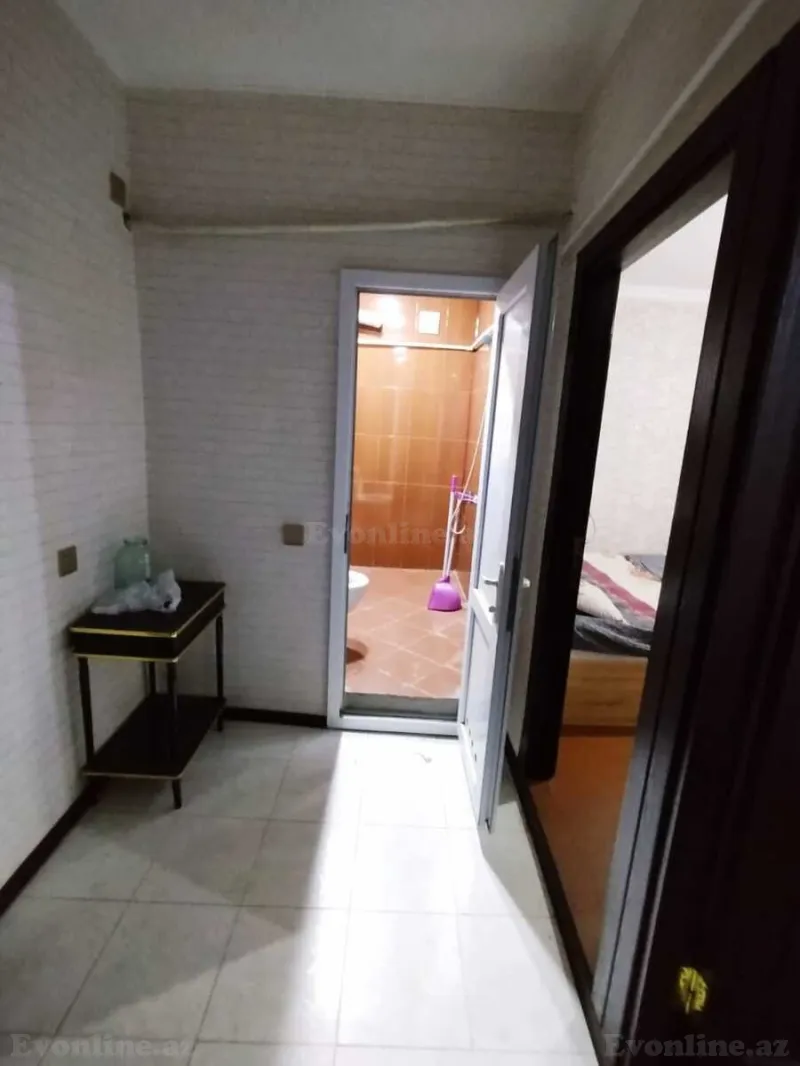 Satılır 2 otaqlı Mənzil Köhnə tikili 30 m² Əhmədli m. - şəkil 9