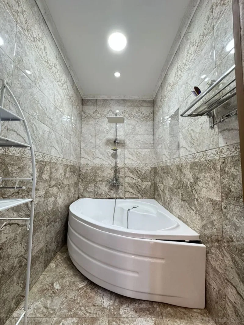 Kirayə verilir 3 otaqlı Mənzil Yeni tikili 120 m² 28 May m. - şəkil 7