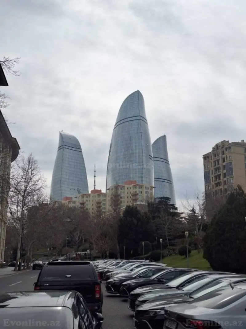 Satılır 2 otaqlı Mənzil Köhnə tikili 55 m² İçərişəhər m. - şəkil 14