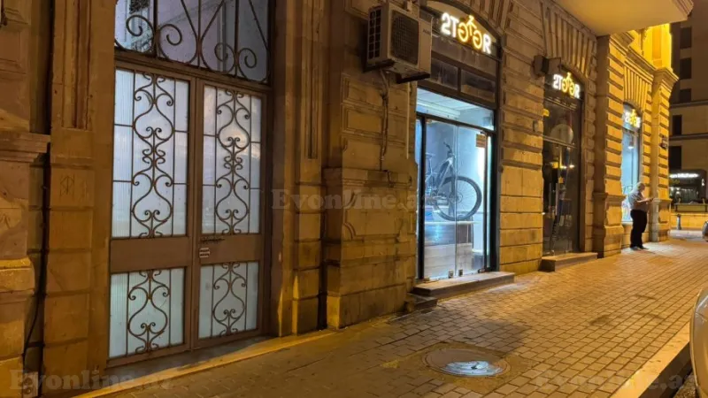 Satılır 3 otaqlı Mənzil Köhnə tikili 68 m² Sahil m. - şəkil 2