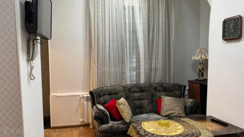 Satılır 3 otaqlı Mənzil Köhnə tikili 68 m² Sahil m. - şəkil 8