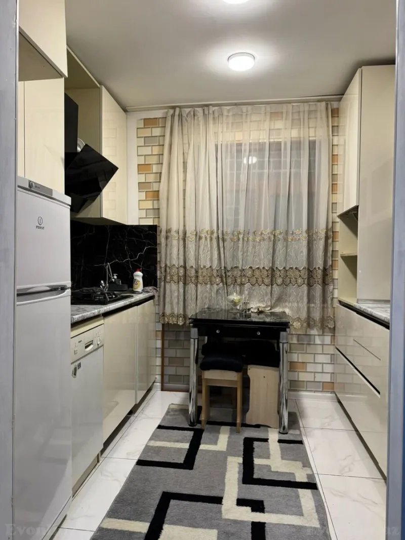 Satılır 3 otaqlı Mənzil Köhnə tikili 68 m² Sahil m. - şəkil 13