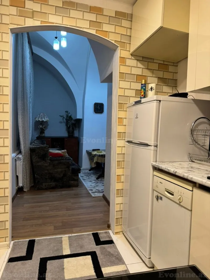 Satılır 3 otaqlı Mənzil Köhnə tikili 68 m² Sahil m. - şəkil 14