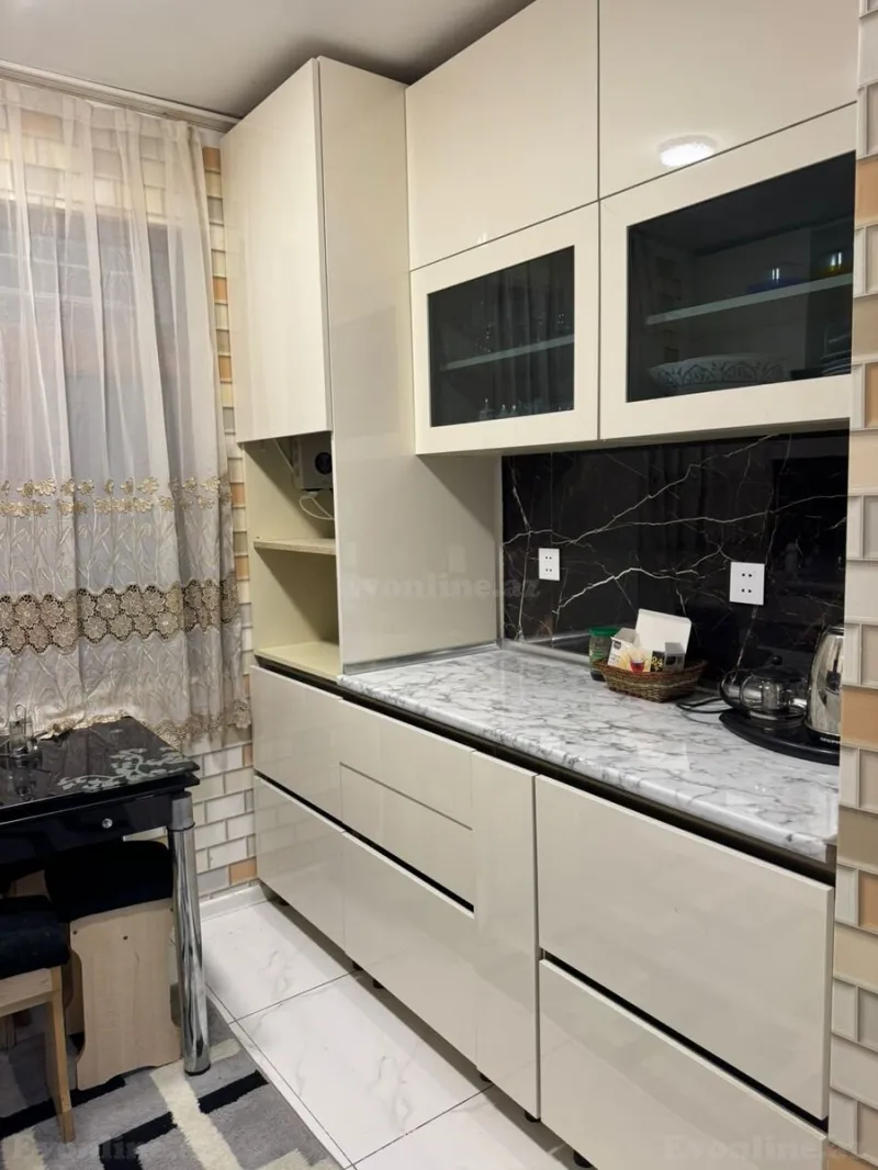 Satılır 3 otaqlı Mənzil Köhnə tikili 68 m² Sahil m. - şəkil 18