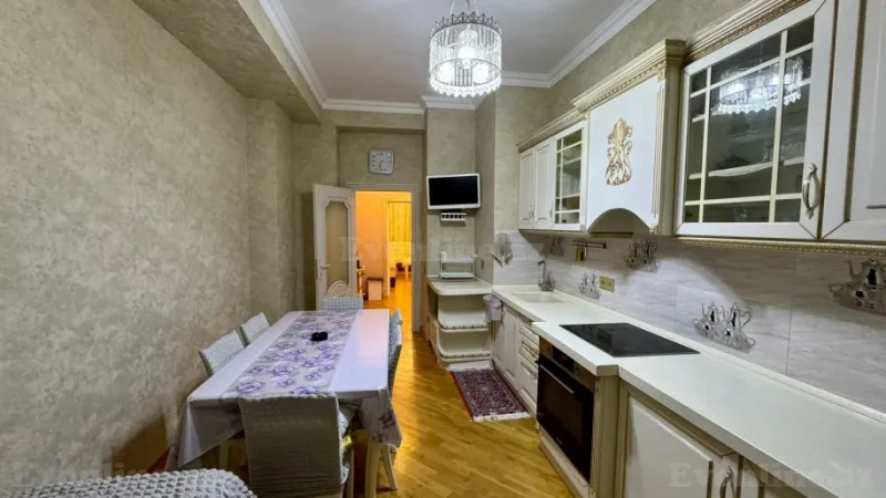 Kirayə verilir 3 otaqlı Mənzil Yeni tikili 130 m² Xətai r. - şəkil 15