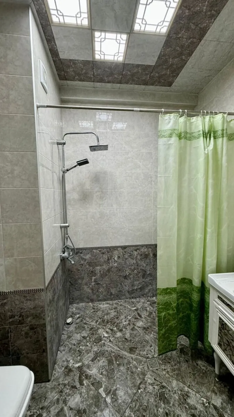 Kirayə verilir 3 otaqlı Mənzil Yeni tikili 130 m² Xətai r. - şəkil 25