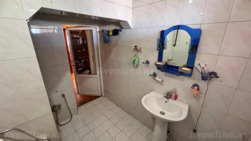 Satılır 3 otaqlı Mənzil Köhnə tikili 95 m² Qara Qarayev m. - şəkil 10