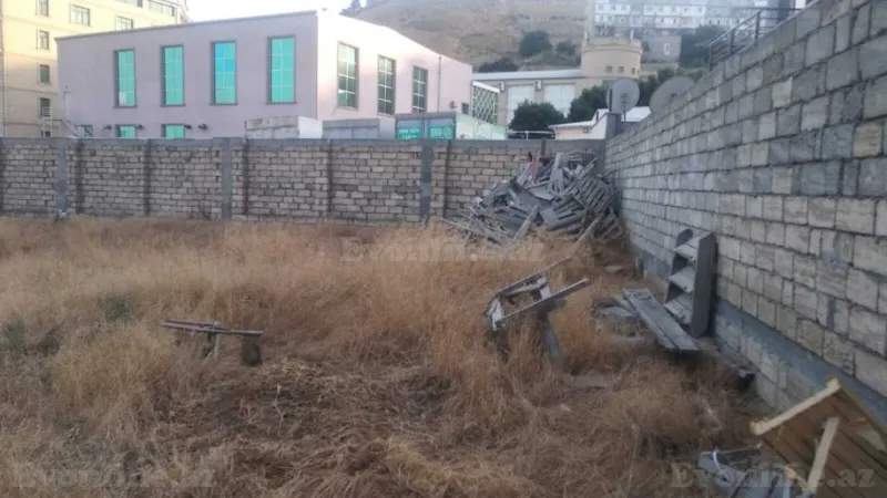 Satılır Torpaq 10 sot Badamdar