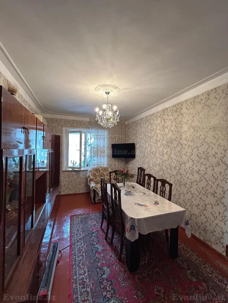 Satılır 4 otaqlı Mənzil Köhnə tikili 110 m² Yeni Yasamal - şəkil 2