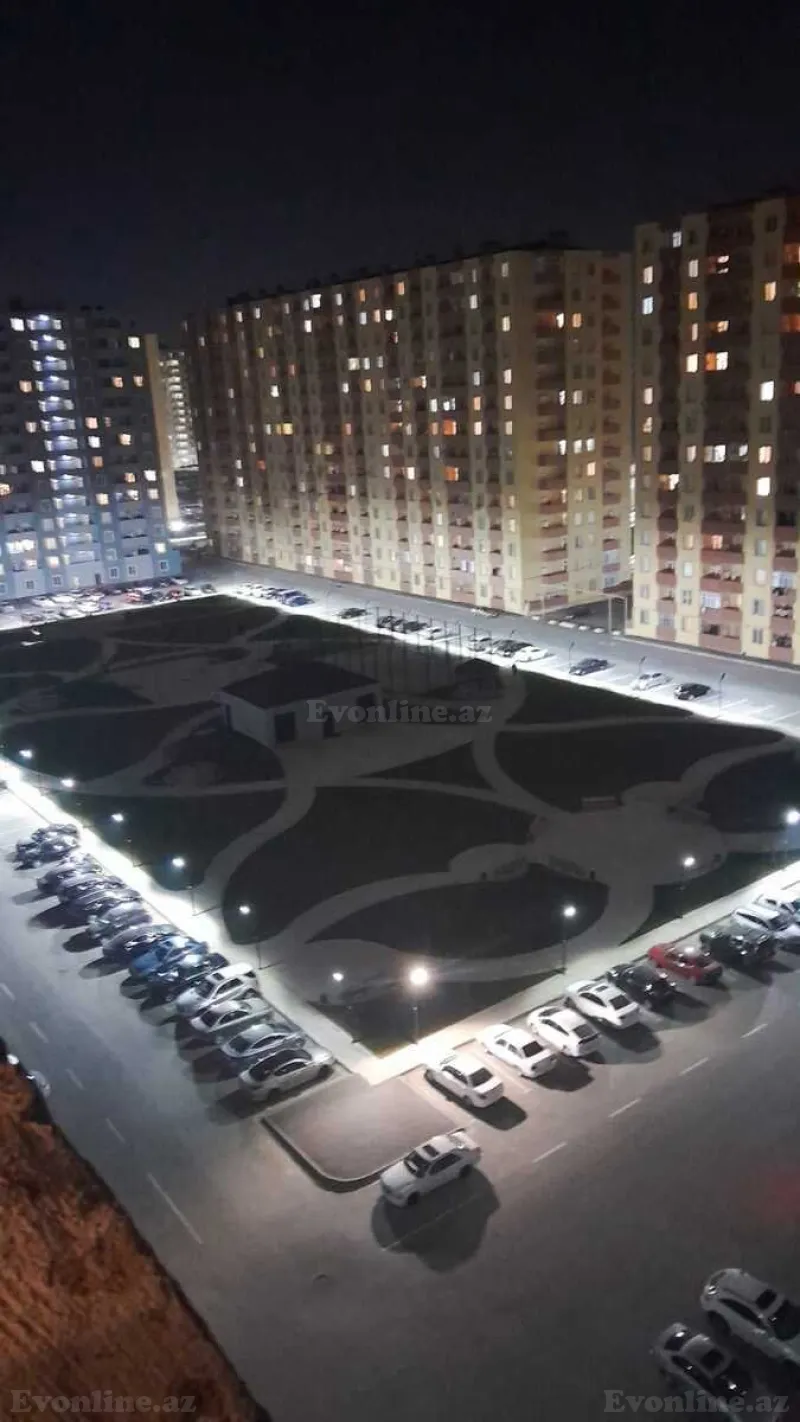 Kirayə verilir 2 otaqlı Mənzil Yeni tikili 77 m² Saray