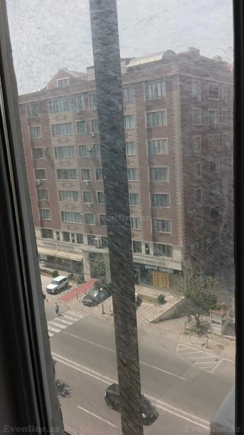 Kirayə verilir 3 otaqlı Mənzil Köhnə tikili 80 m² Nərimanov r. - şəkil 15