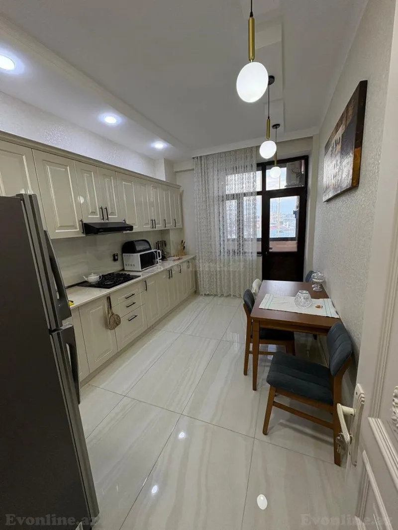 Satılır 3 otaqlı Mənzil Yeni tikili 132 m² 8-ci mikrorayon - şəkil 8