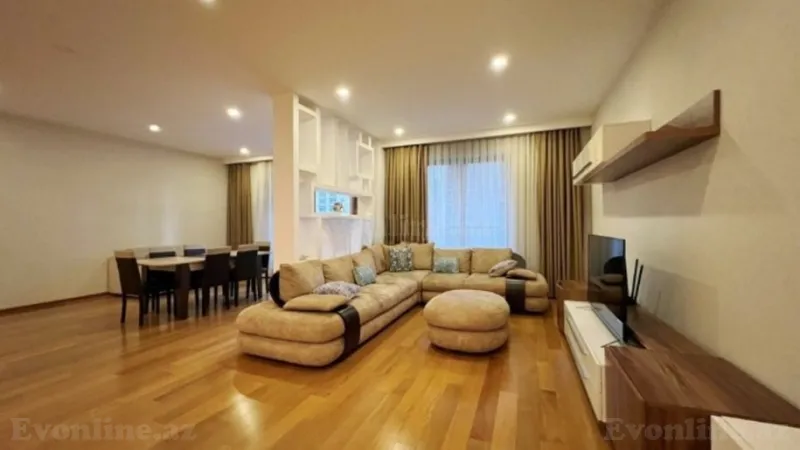 Kirayə verilir 4 otaqlı Mənzil Yeni tikili 250 m² Nəsimi r.