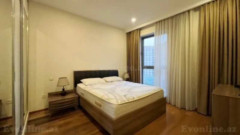 Kirayə verilir 4 otaqlı Mənzil Yeni tikili 250 m² Nəsimi r. - şəkil 9