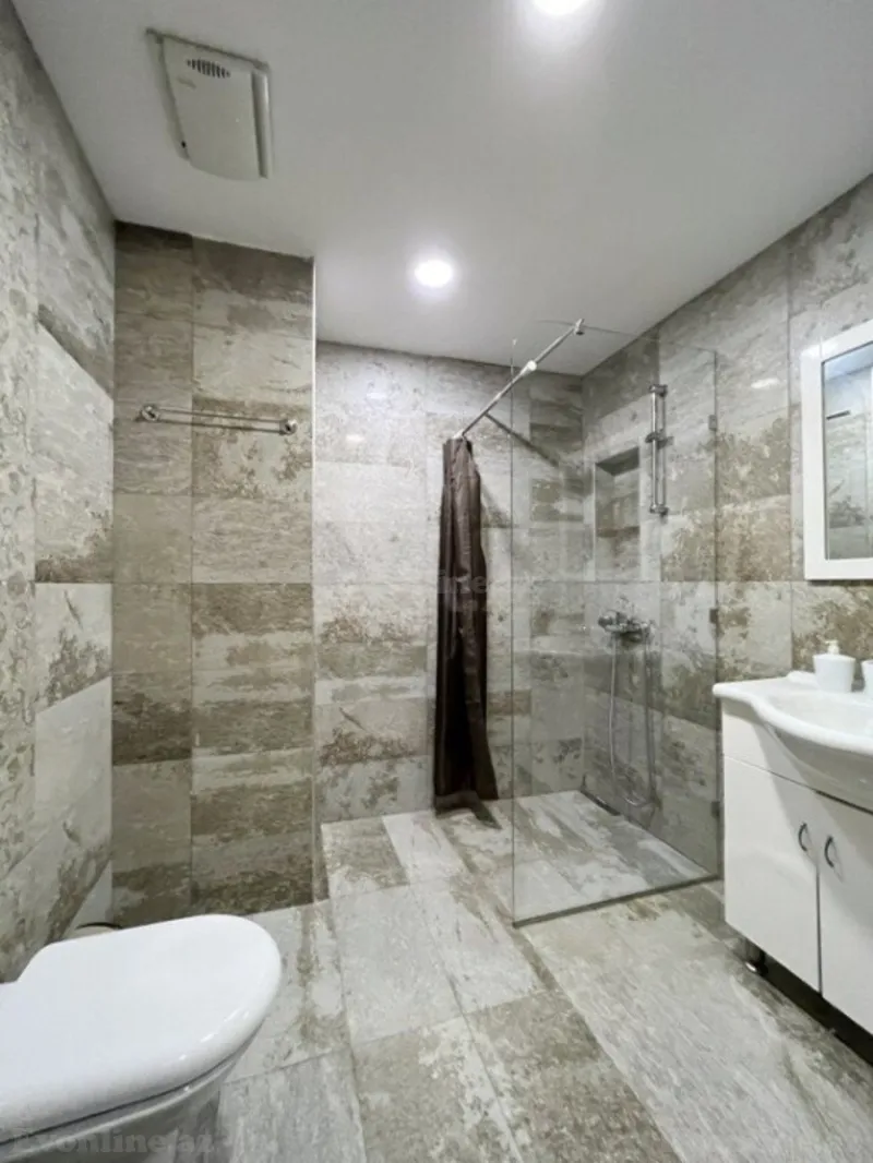 Kirayə verilir 4 otaqlı Mənzil Yeni tikili 250 m² Nəsimi r. - şəkil 18