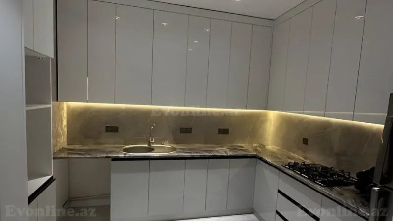 Satılır 2 otaqlı Mənzil Yeni tikili 70 m² 7-ci mikrorayon - şəkil 7