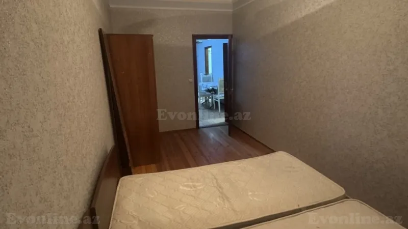 Kirayə verilir 2 otaqlı Mənzil Köhnə tikili 50 m² 4-cü mikrorayon - şəkil 4
