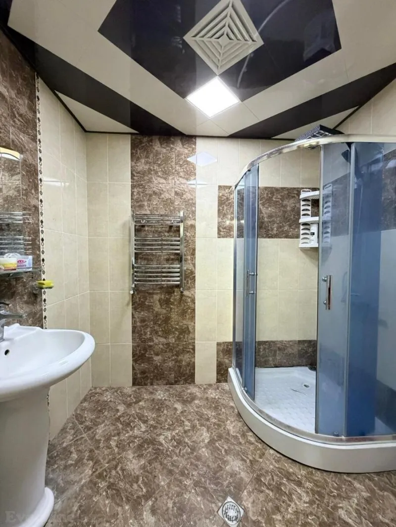 Kirayə verilir 2 otaqlı Mənzil Yeni tikili 95 m² Həzi Aslanov m. - şəkil 13