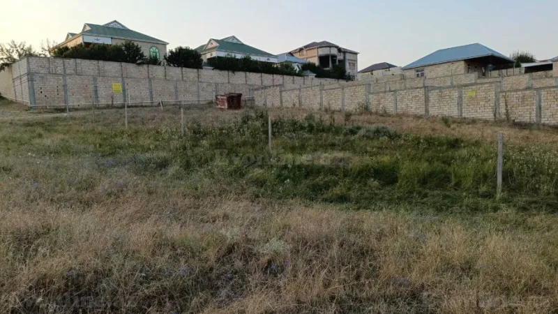 Torpaq Şamaxı Satılır