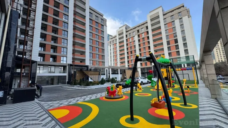 Satılır 3 otaqlı Mənzil Yeni tikili 101 m² Nizami m. - şəkil 2