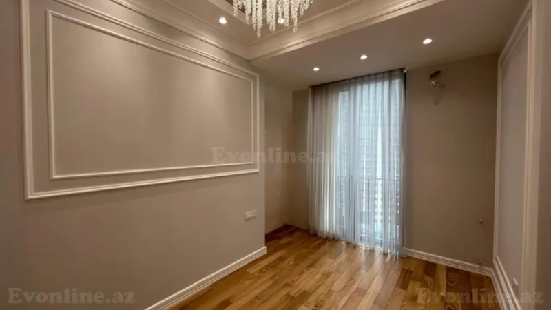 Satılır 4 otaqlı Mənzil Yeni tikili 170 m² Elmlər Akademiyası m. - şəkil 14