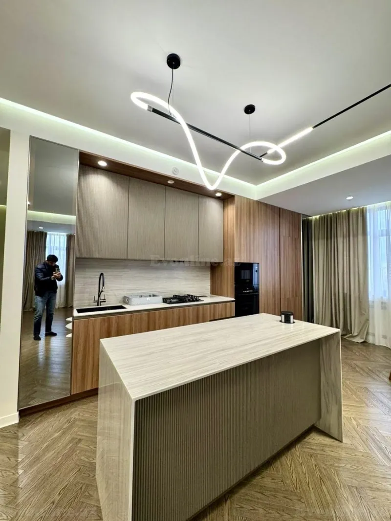 Kirayə verilir 4 otaqlı Mənzil Yeni tikili 190 m² Nəriman Nərimanov m. - şəkil 4