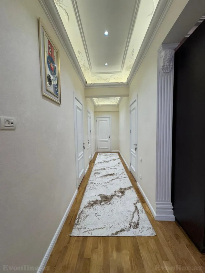 Satılır 4 otaqlı Mənzil Yeni tikili 225 m² 28 May m. - şəkil 9