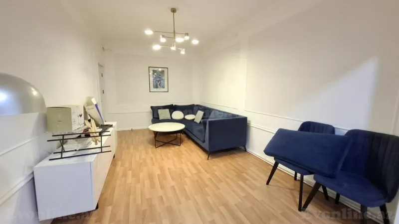 Satılır 3 otaqlı Mənzil Köhnə tikili 85 m² 8-ci mikrorayon