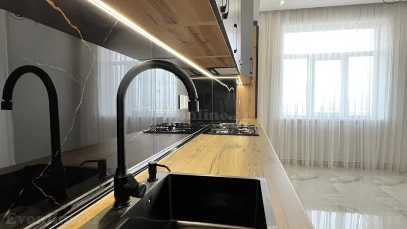 Satılır 3 otaqlı Mənzil Yeni tikili 105 m² 7-ci mikrorayon - şəkil 12