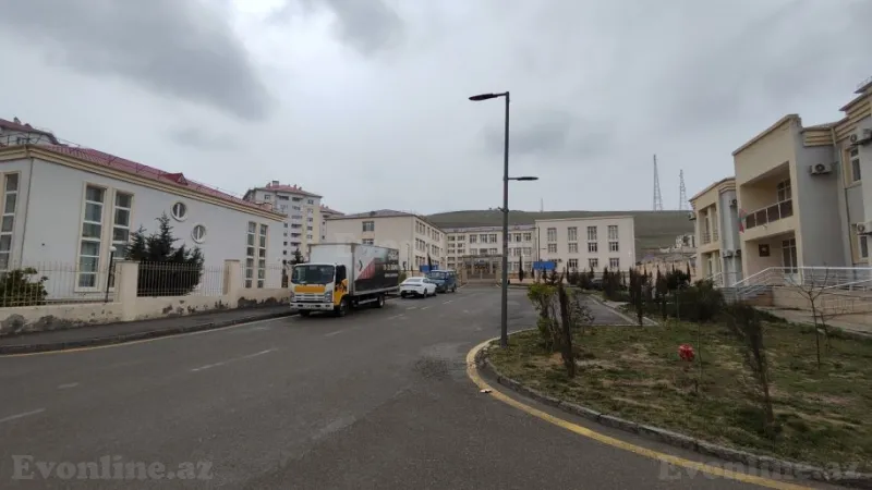 Satılır 3 otaqlı Mənzil Yeni tikili 100 m² Xocəsən - şəkil 2