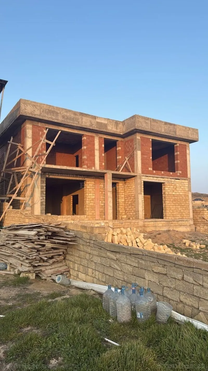 6 otaqlı Mənzil 400 m² Badamdar Satılır