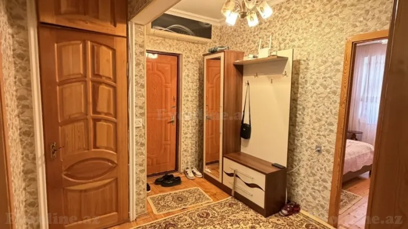 Satılır 3 otaqlı Mənzil Köhnə tikili 75 m² Suraxanı r.