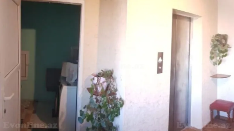 Satılır 5 otaqlı Mənzil Köhnə tikili 232 m² Nərimanov r. - şəkil 2