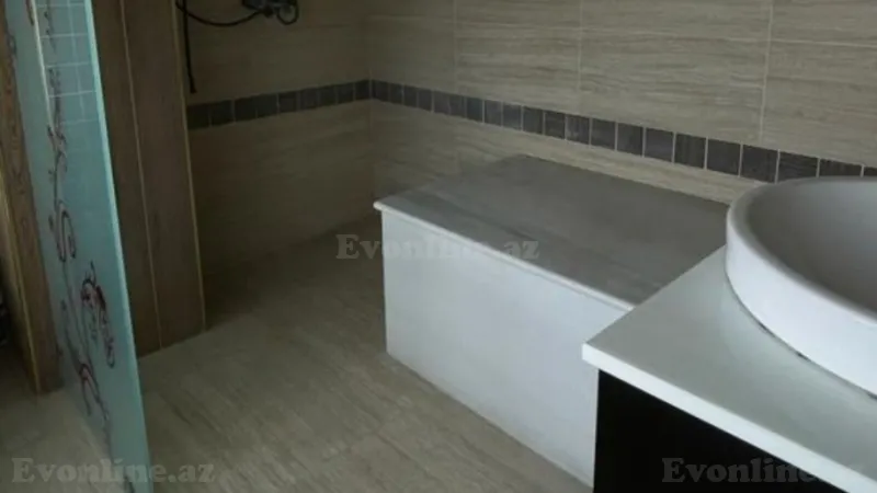 Satılır 5 otaqlı Mənzil Köhnə tikili 232 m² Nərimanov r. - şəkil 9