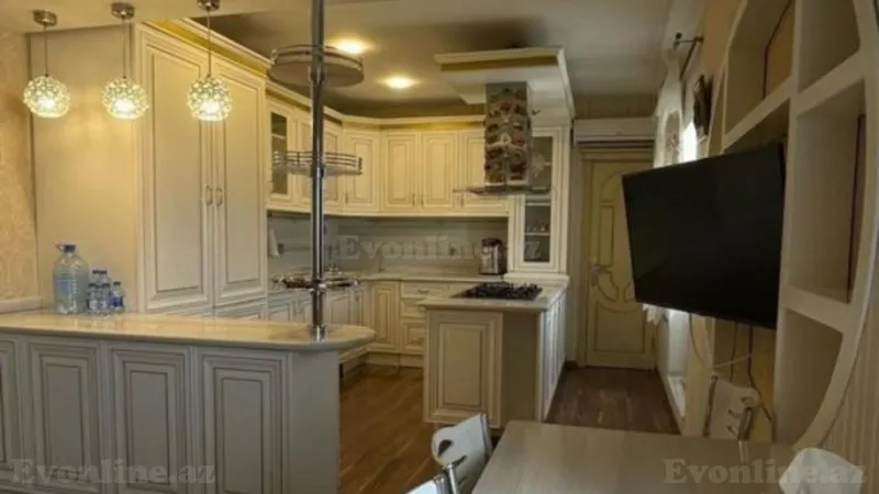 Satılır 5 otaqlı Mənzil Köhnə tikili 232 m² Nərimanov r. - şəkil 11