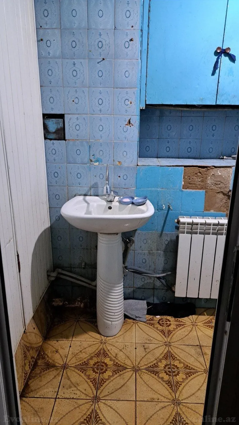 Kirayə verilir 1 otaqlı Mənzil Köhnə tikili 25 m² İçərişəhər m. - şəkil 7