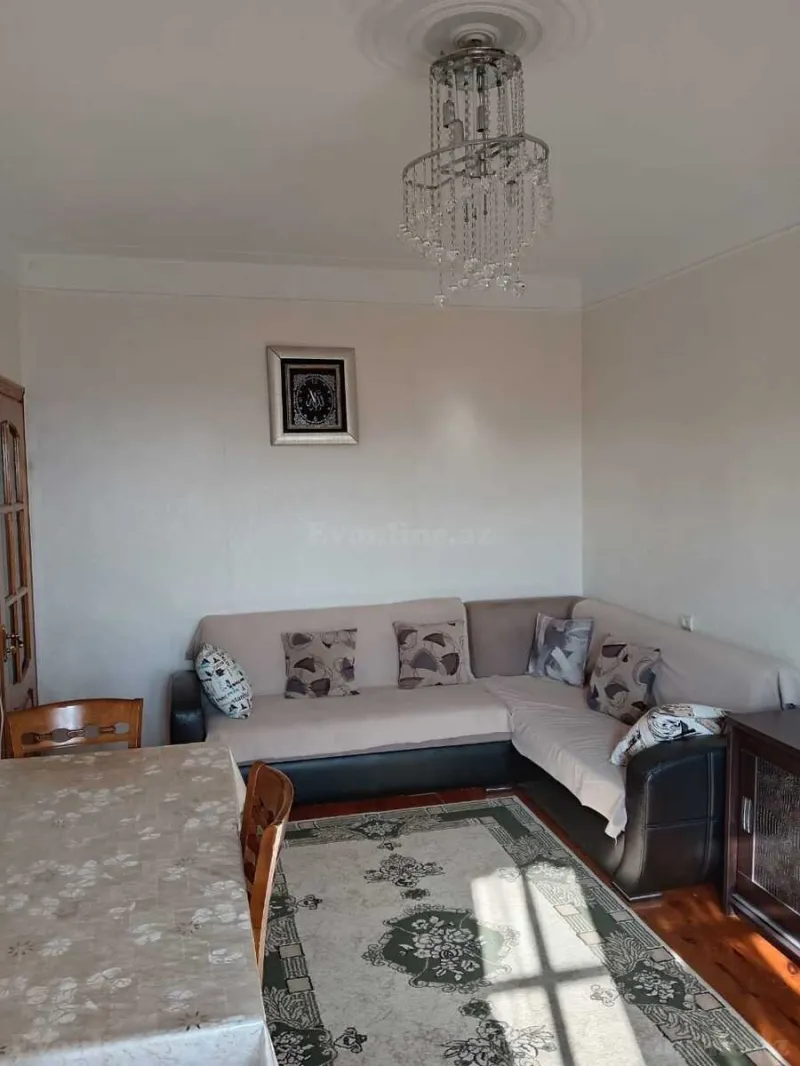 Satılır 4 otaqlı Mənzil Köhnə tikili 95 m² Əhmədli