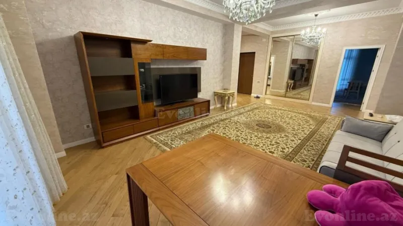 Kirayə verilir 4 otaqlı Mənzil Yeni tikili 134 m² Xətai r. - şəkil 2