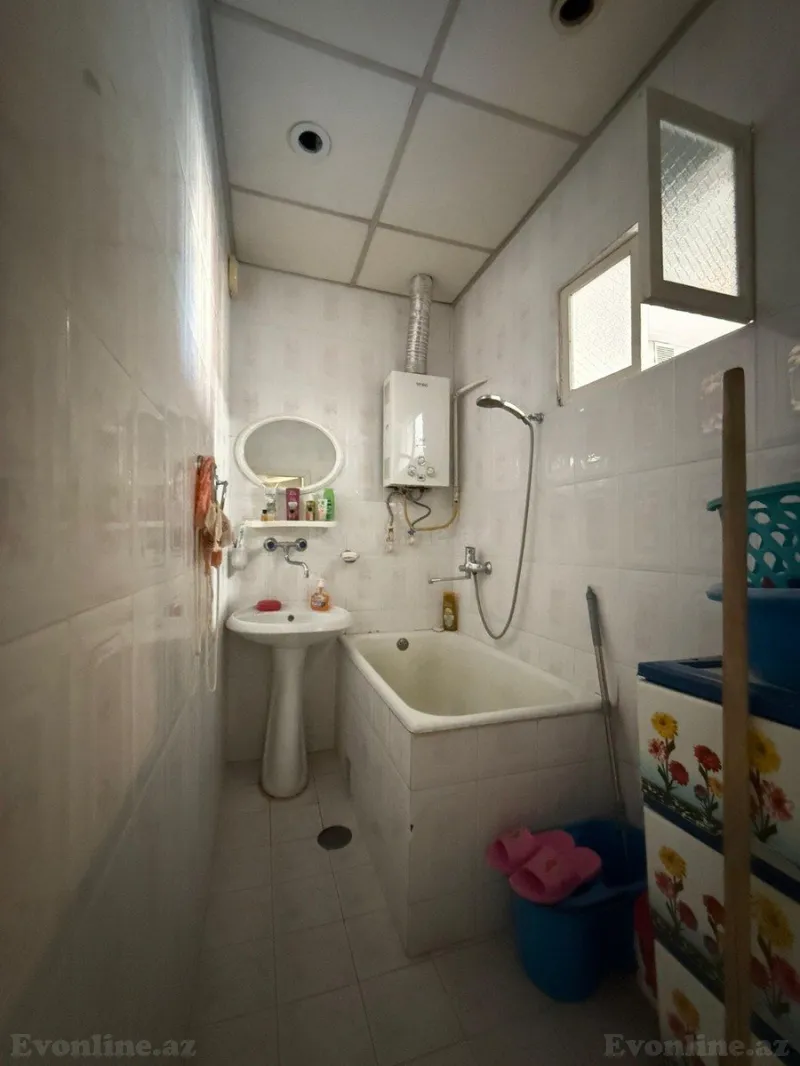 Satılır 2 otaqlı Mənzil Köhnə tikili 65 m² Nəriman Nərimanov m. - şəkil 4