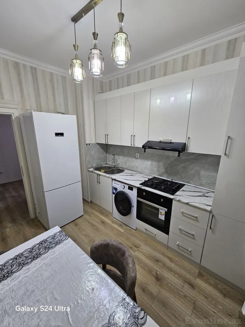 Kirayə verilir 2 otaqlı Mənzil Yeni tikili 85 m² İnşaatçılar m. - şəkil 8